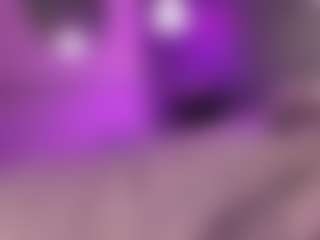 Live cam show with Victoria - Colombia on CamwithHer