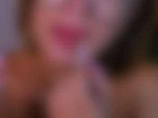 Live cam show with dreamy-lola - Flashing on liverealitysex.com