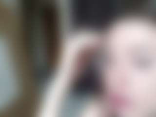 Flora's Live Sex Cam Show