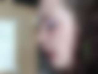 Live cam show with Flora - Middle Aged on CamwithHer
