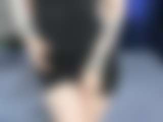 Live cam show with FideliaErrett - New Spank on madthumbs