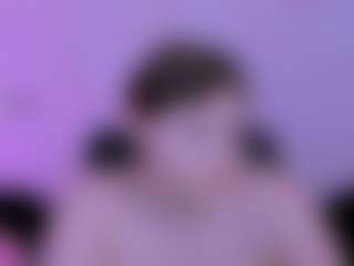 freya-cute's Live Sex Cam Show