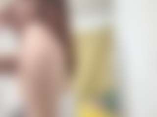 Live cam show with LiliiSan - New Brown Eyes on Mixed Magazine Live