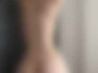 Live cam show with MyrtaFilkins - Moaning on Camsoda