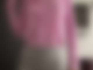 Live cam show with MyrtaFilkins - Moaning on slutload