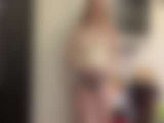 Show live cam dengan MyrtaFilkins - Brown Hair di Camsoda