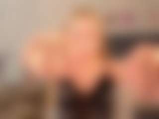 Live cam show with Nika-Flower - Role Play on madthumbs