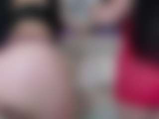 Live cam show with AMMBER-HONEY - Spank on CamClone