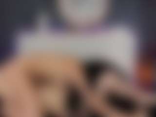 AMMBER-HONEY's Live Sex Cam Show