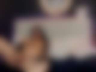 AMMBER-HONEY's Live Sex Cam Show