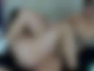 AMMBER-HONEY's Live Sex Cam Show
