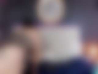 Live cam show with AMMBER-HONEY - No Smoking on Gym Cam Girls