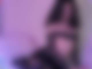 Live cam show with Angellikedoll - Black Hair on Gym Cam Girls
