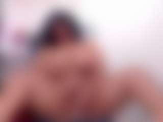anna-curly18's Live Sex Cam Show