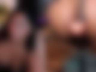 Live cam show with AnnitaLawrence - Flashing on Adult Interactions