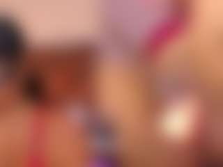 Live cam show with AnnitaLawrence - HD on madthumbs