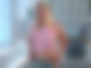 Live cam show with Monica - Shaved Pussy on CamClone