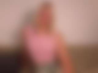 Live cam show with Monica - Athletic Fetish on CSO-WL