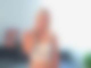 Live cam show with Monica - Erotic Dance on xxxlivecams.org