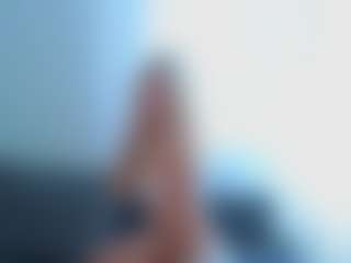 Live cam show with Monica - Foot Fetish Blonde Hair on Soda Cam