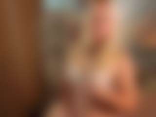Live cam show with Monica - Moaning on madthumbs