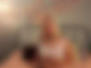Live cam show with Monica - Solo on madthumbs