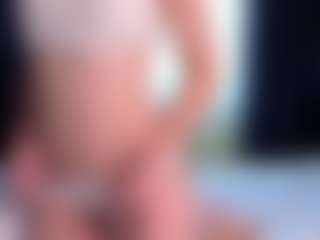 Live cam show with Monica - Student on Camsoda