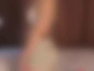 Live cam show with Monica - Athletic on CamwithHer