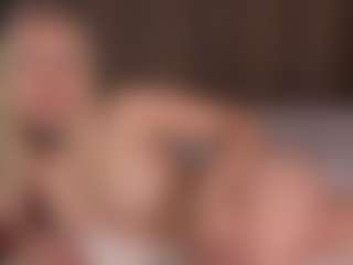 Live cam show with Monica - Camel Toe on crypto-cams