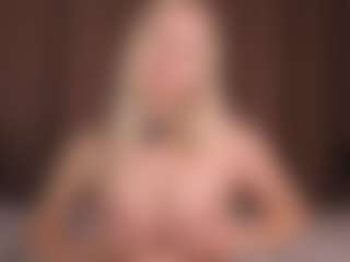 Live cam show with Monica - Slap on Hubzter Live