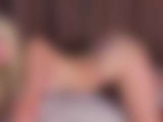 Live cam show with Monica - Slap on StripNow
