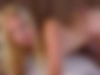 Live cam show with Monica - Cute on StripNow