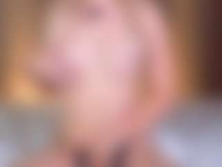 Live cam show with Monica - Solo on CSO-WL