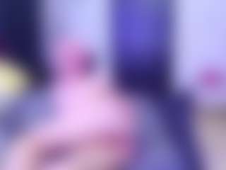 Live cam show with Axell-stone - Tease on Camming Site