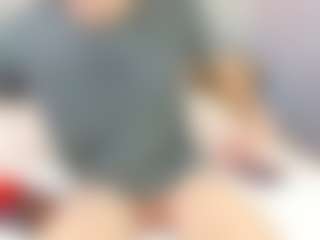 Live cam show with Axell-stone - Orgasm on CamwithHer