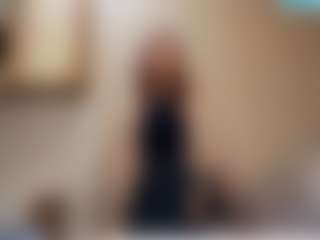 Live cam show with DanetteCayton - Facial Piercings on sexylivex.com