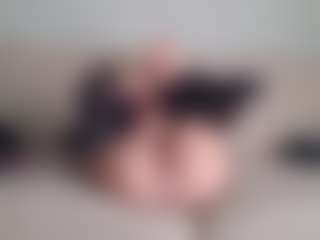 Dansly69's Live Sex Cam Show