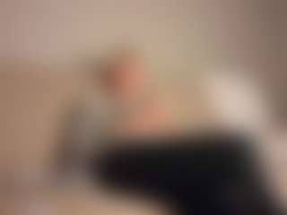 Dansly69's Live Sex Cam Show