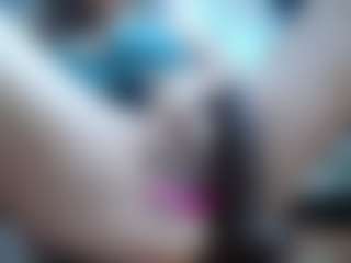 Live cam show with Dulcerodriguez1 - Brown Hair on AdultVida.com
