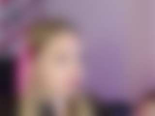 Live cam show with emma-bless - Normal on Camsoda