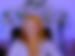 Live cam show with emma-bless - Smoking on Camsoda