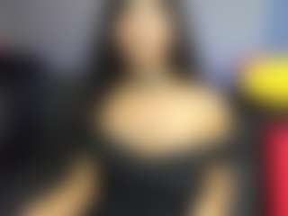 Live cam show with Kiara-Sins - New White on Milfs Live | colombia
