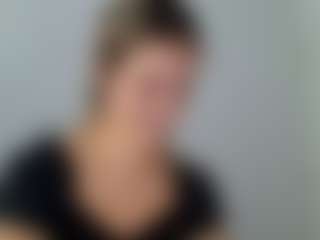 Lara's Live Sex Cam Show