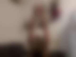 Lara's Live Sex Cam Show
