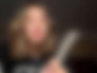 Live cam show with MaryaZuehlsdorff - Lesbian on Cam Slut