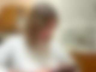 Live cam show with MaryaZuehlsdorff - Small Tits on CamClone