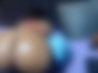 Live cam show with ObedientBlackBabe - New Brown Eyes on Hubzter Live