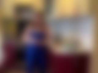 Live cam show with RicardaMciltrot - Strip Brown Hair on livesuperchat.net
