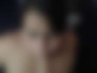 Live cam show with Saymarlunaa - Deepthroat on Soda Cam