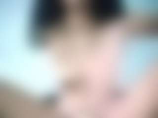 Live cam show with VenusBelluci - Mobile Teen (18+) on wildcum.com